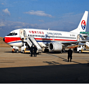贵阳龙洞堡航空托运航空快运业稳步发展的原因是什么？